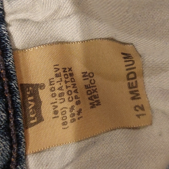 Levi Denim 545 Jeans - Picture 8 of 15